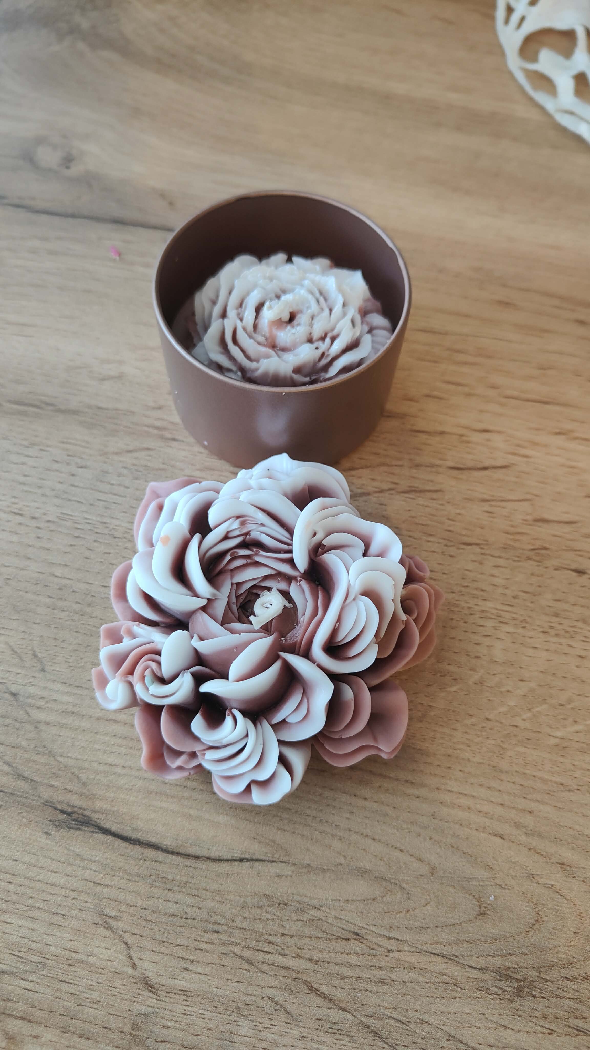 Świeczka w pudełku